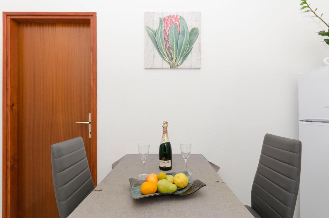 Apartments Silvana Supetar Extérieur photo