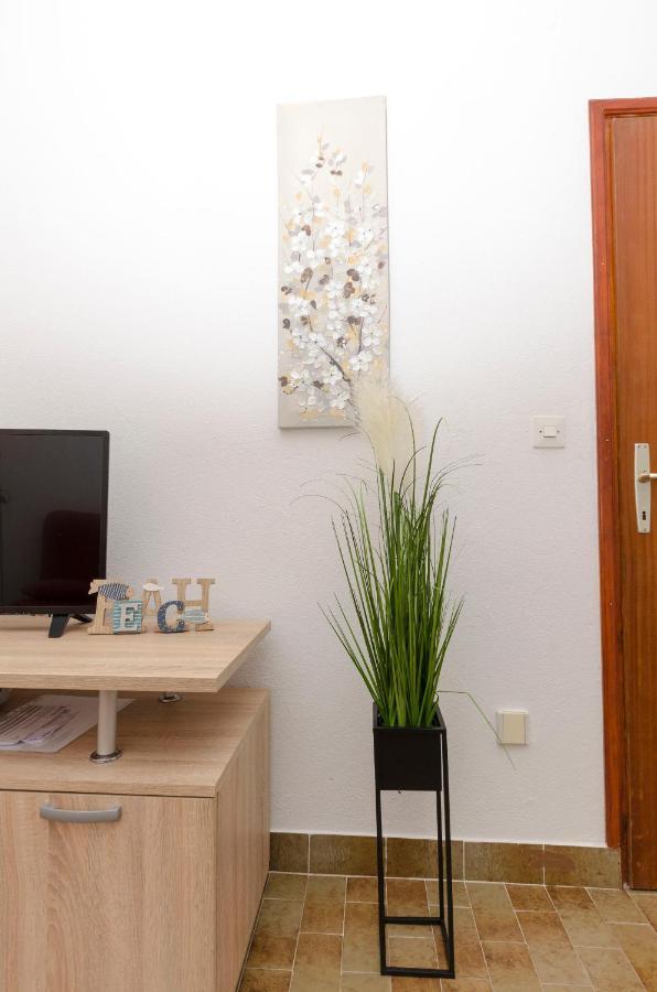 Apartments Silvana Supetar Extérieur photo