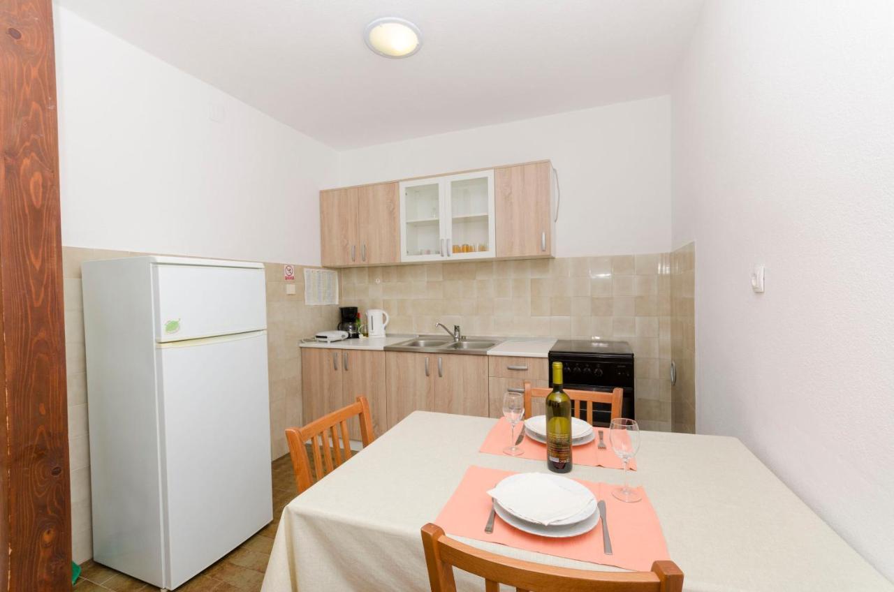 Apartments Silvana Supetar Extérieur photo